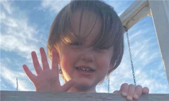 4گوشه دنیا/ کودک سه ساله ای که قربانی گلوله اسلحه پدرش شد