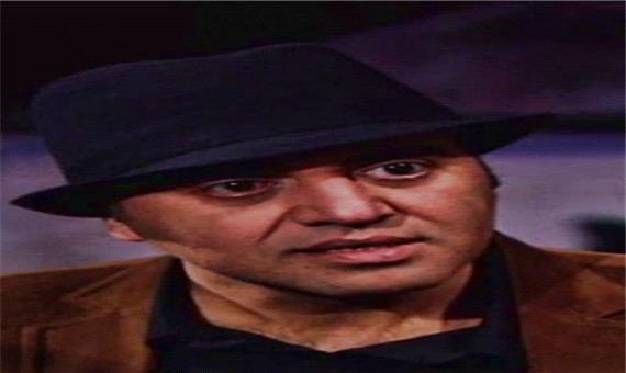 شهرام شاه حسینی در سکانسی از سریال «همه چیز آنجاست»