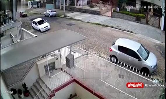 سرقت ماشین پلیس در برزیل!