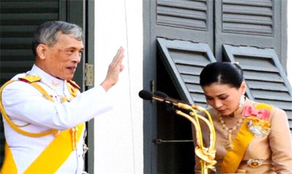 43 سال زندان برای توهین به خانواده سلطنتی تایلند!