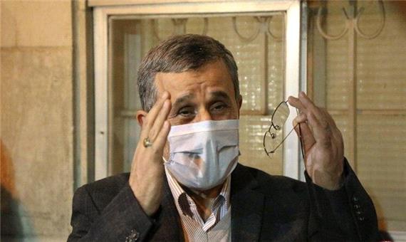 فعال اصولگرا: احمدی‌نژاد اصولگرا نیست بلکه خود را یک جناح می‌داند