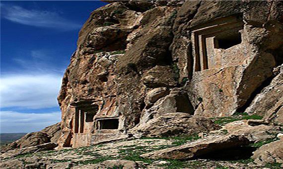 زلزله اخیر آسیبی به آثار تاریخی استان کرمانشاه وارد نکرده است