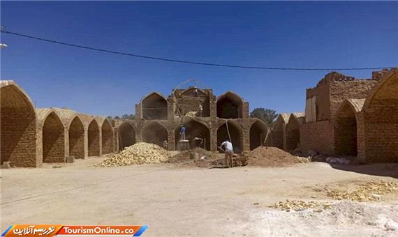 مرمت حسینیه قلعه بهاباد آغاز شد