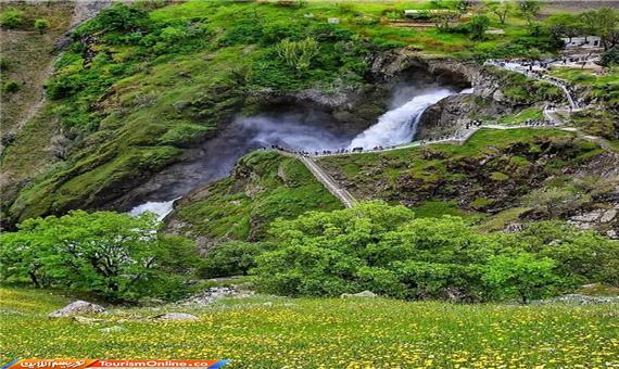 آبشار شلماش ؛ مکانی برای فرار از گرمای تابستان