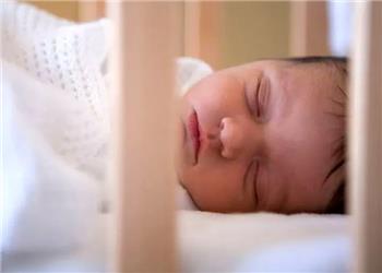 چگونه از نوزادان در روزهای داغ حفاظت کنیم؟