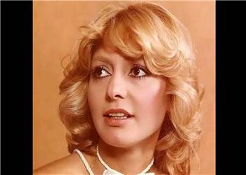 عکسی دیدهنشده از گوگوش در 20 سالگی