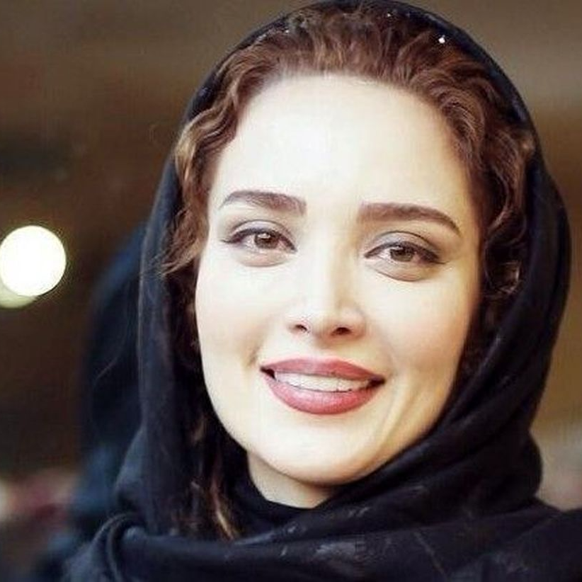 چهره ها/ عکس های خیابانی جذاب از بهنوش طباطبایی