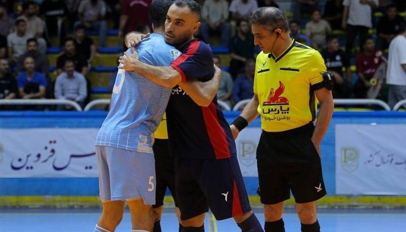 لک: حسن‌زاده غیرقانونی بازی کرد؛ بازی باید ۳ بر صفر شود