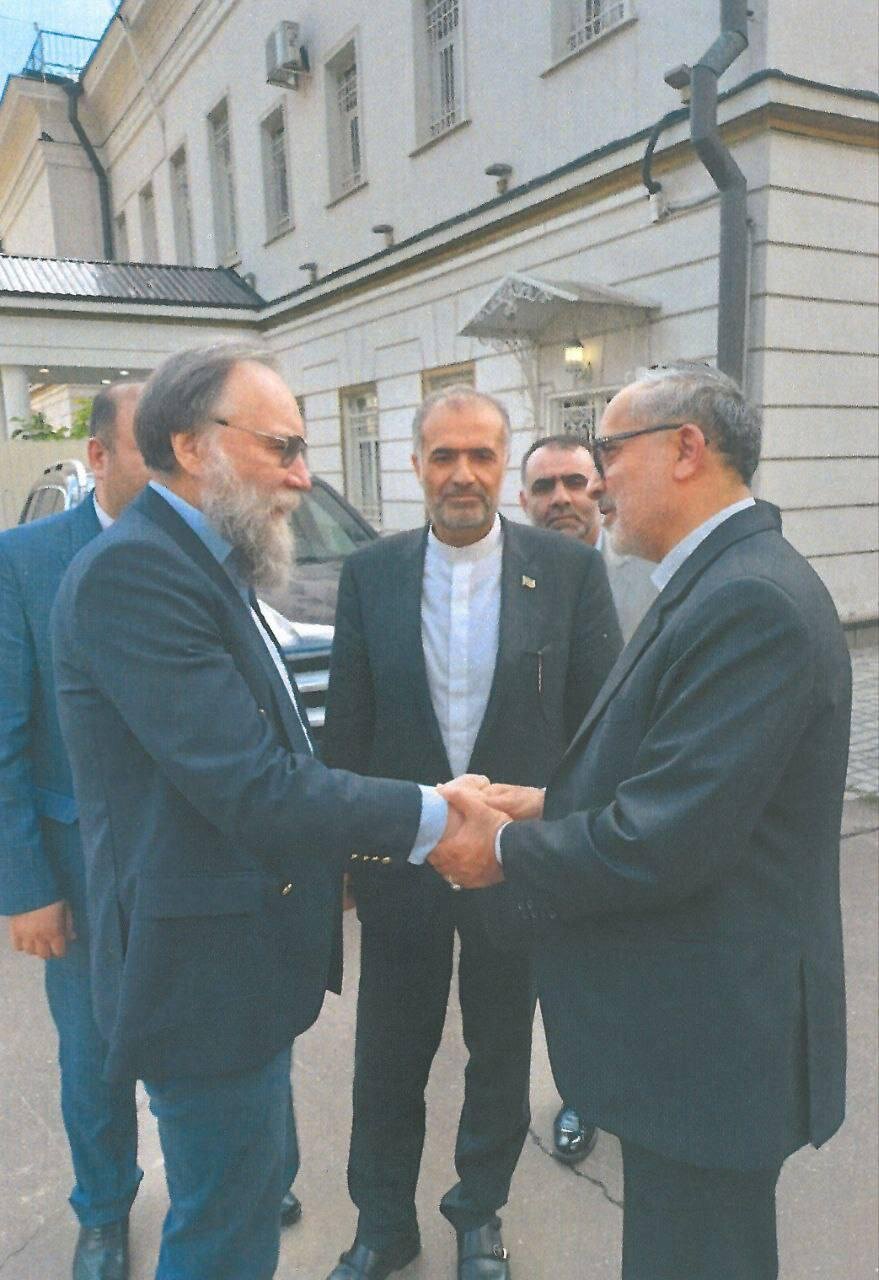 آریا جوان