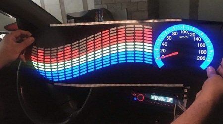 آریا جوان