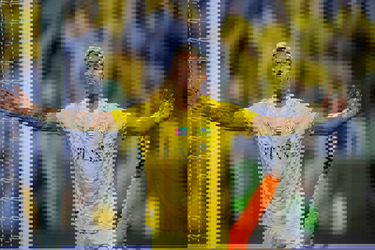 آریا جوان
