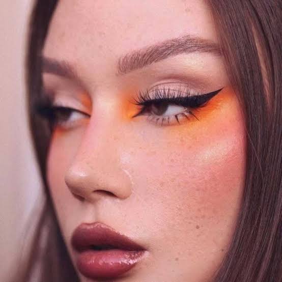 یکبار برای همیشه فرق مکاپ چشم های کشیده و گرد رو یاد بگیر!