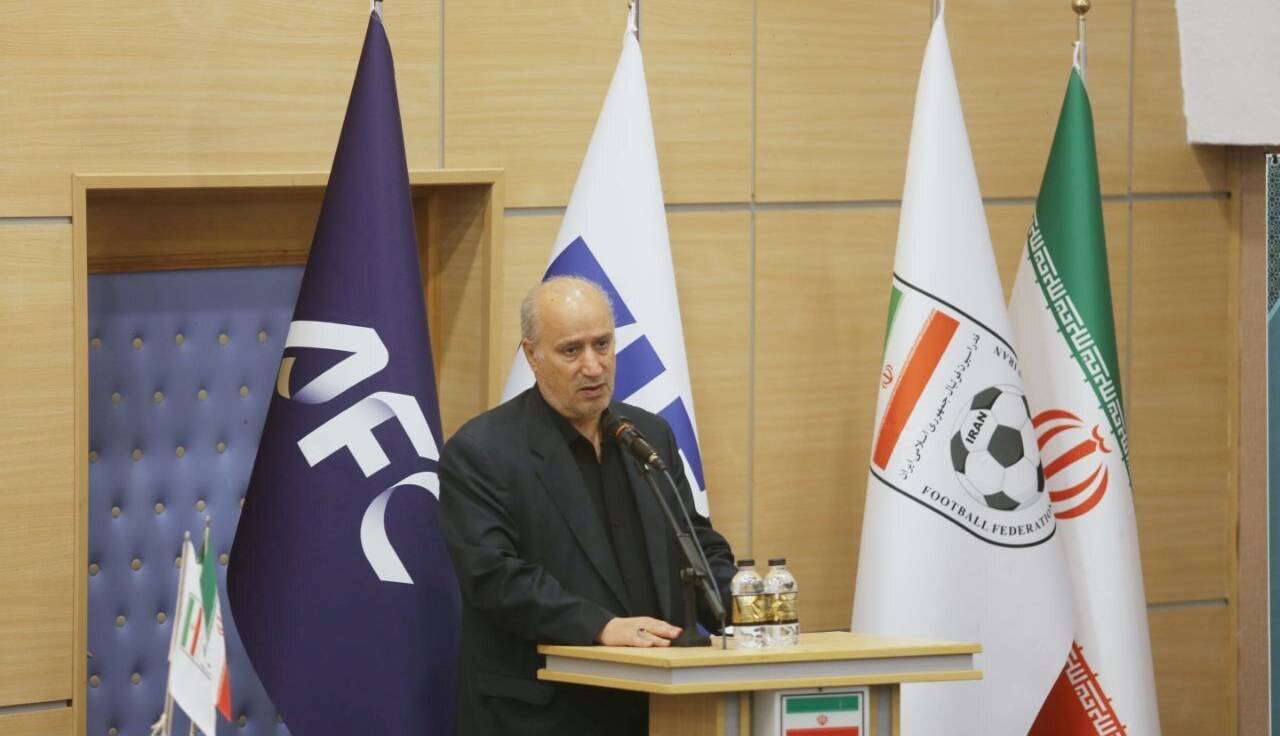 تاج: حرفه‌ای‌سازی ارکان باشگاه‌ها از اولویت‌های فدراسیون فوتبال است