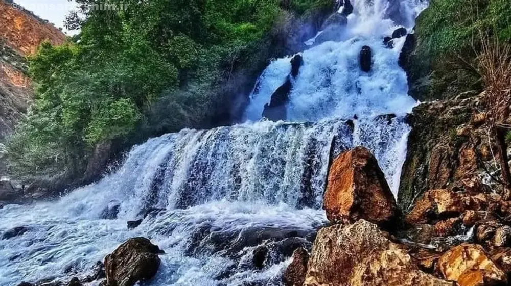 وحشی ترین آبشار ایران در چهارمحال و بختیاری