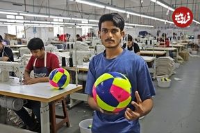 مراحل دیدنی تولید توپ فوتبال در کارگاهی در پاکستان