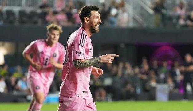 دعوت مسی به تیم ملی آرژانتین برای بازی با آنگولا