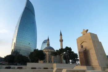 4گوشه دنیا/برج سوکار باکو؛ نماد پیشرفت و نوآوری در آذربایجان