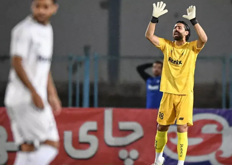 بهترین دروازه‌بان لیگ حسرت به دل ماند