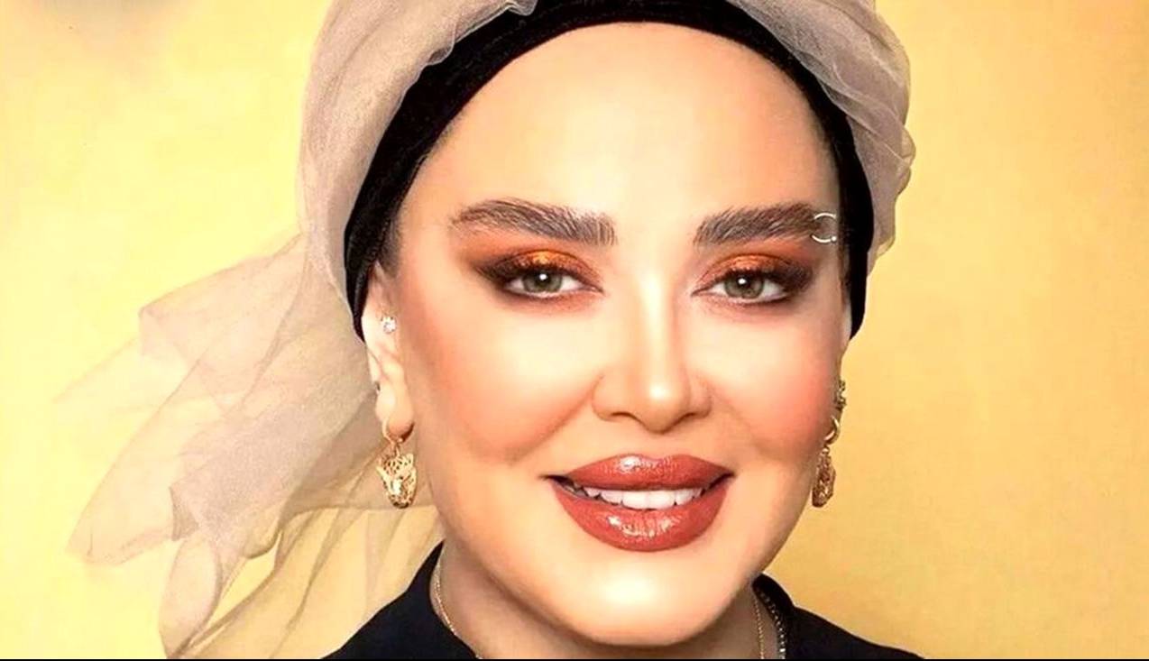 چهره ها/ عکسی از تولد ۵۲ سالگی بهاره رهنما در یک کافه