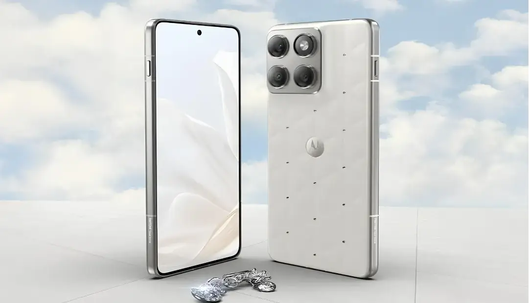 «جواهر» موتورولا؛ مدل سفارشی اج ۷۰ به ۱۴ کریستال سواروفسکی مزین است