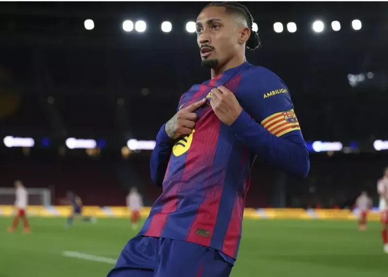 نه بزرگ ستاره برزیلی به پول؛ فقط بارسلونا!