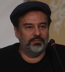 پیمان قاسمخانی : اوایل که بهم میگفتن استاد غش غش میخندیدم