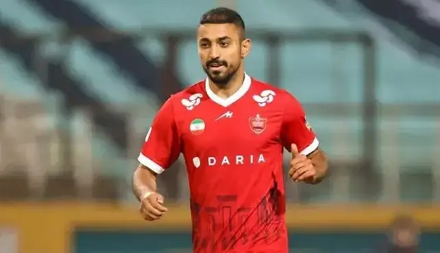 پاسخ کاظمیان به شادی جنجالی شجاع