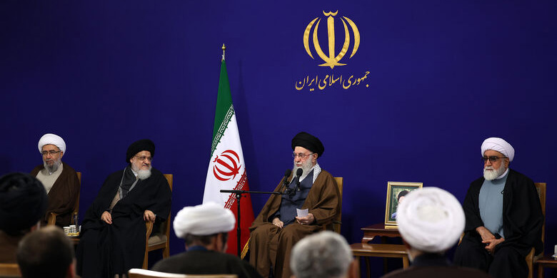 رهبر انقلاب: آیت‌الله میلانی از ارکان نهضت اسلامی است