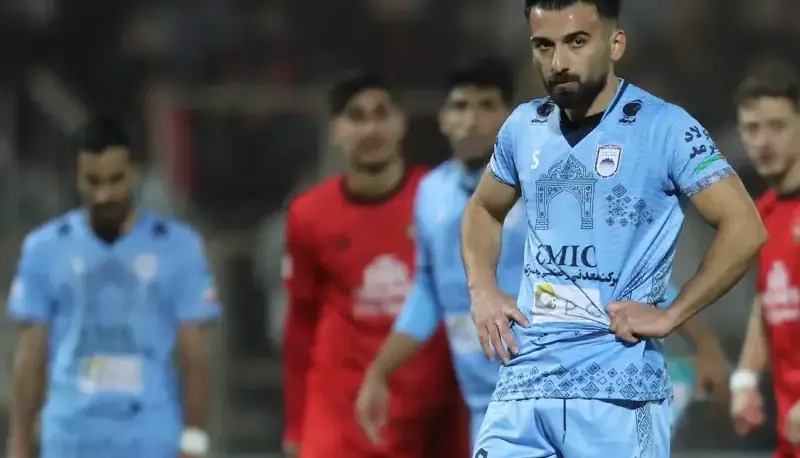 ستاره چادرملو بازی با سپاهان را از دست داد