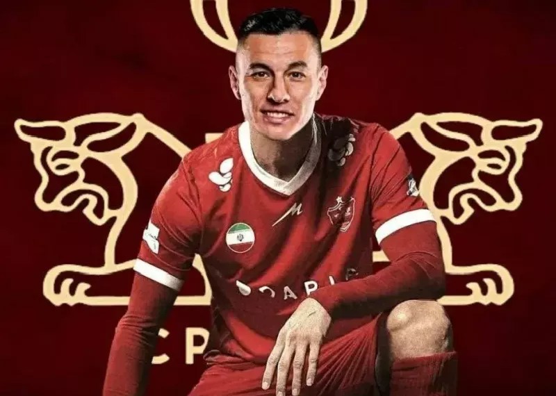 اولین خرید پرسپولیس در راه تهران