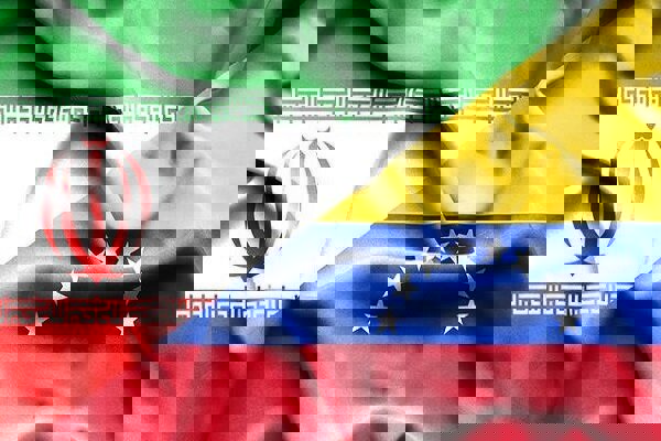 تماس تلفنی رییس کمیسیون امنیت ملی با سفیر ایران در ونزوئلا؛ آخرین وضعیت هموطنان بررسی شد