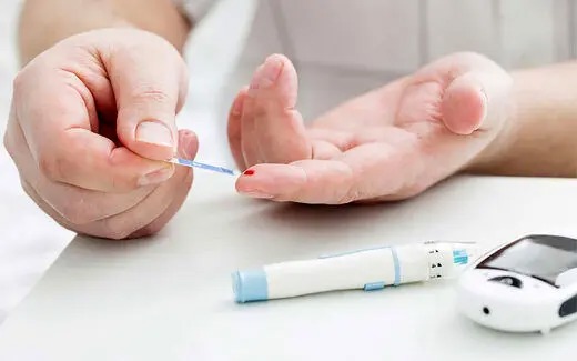 این ۵ نشانه یعنی قند خون شما پایین است