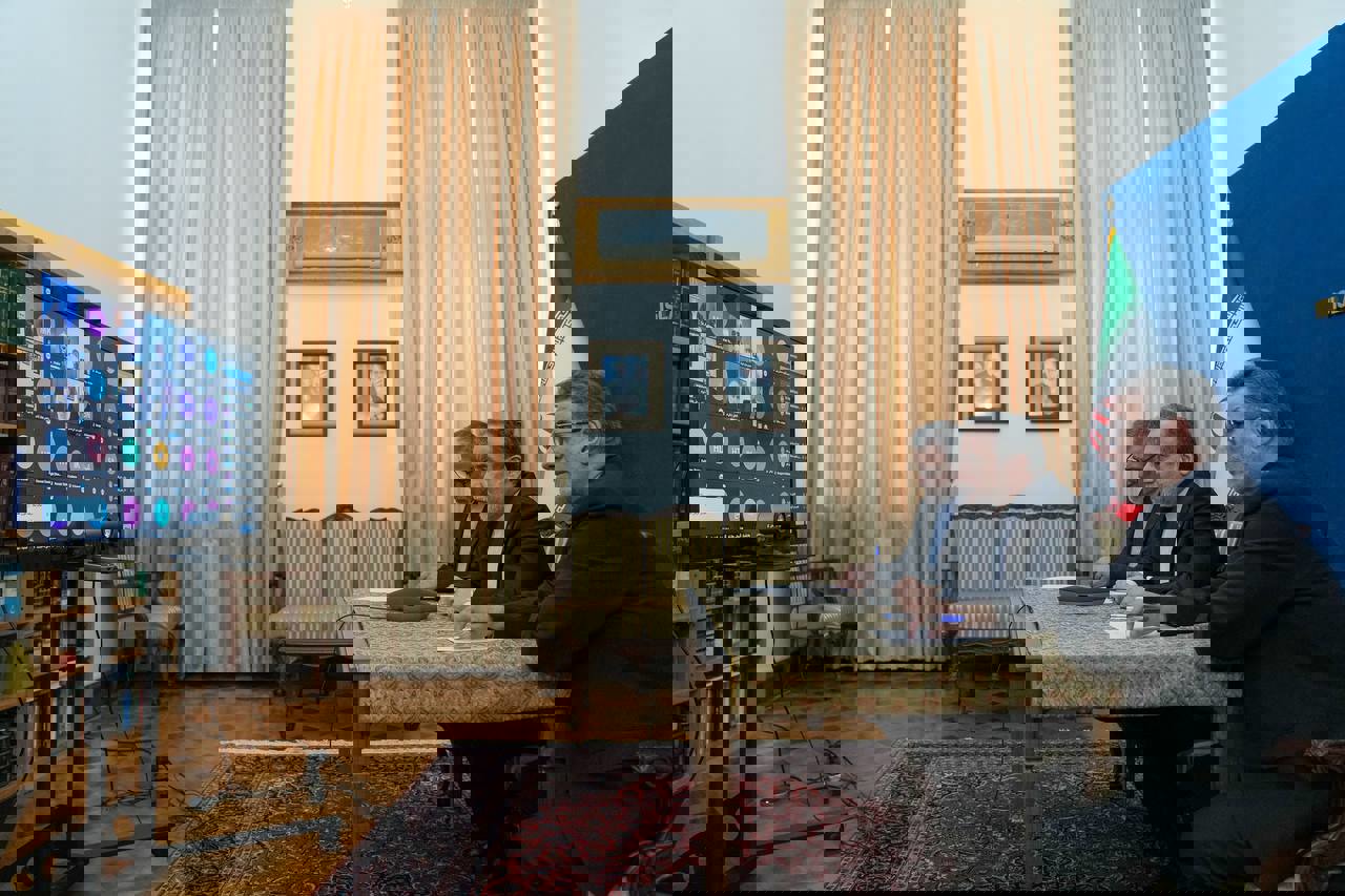 نشست وبیناری عراقچی با سفرا و رؤسای نمایندگی‌های ایران در قاره آسیا