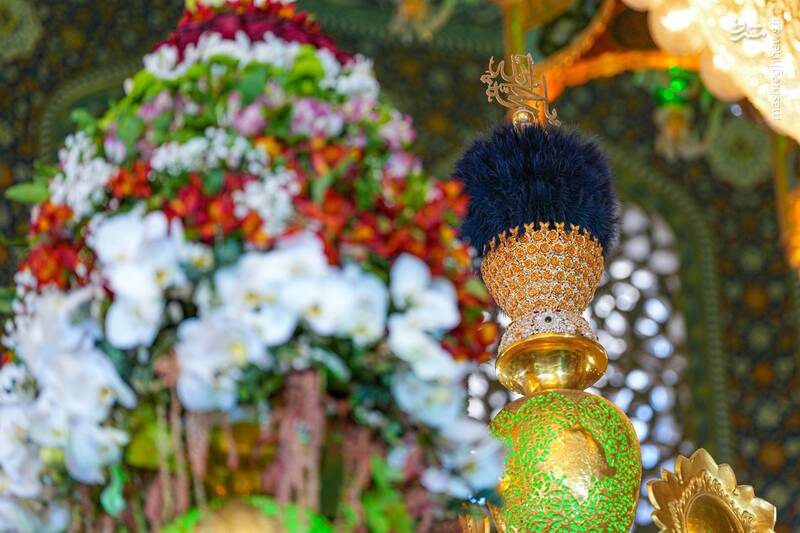 گل آرایی حرم مطهر امیرالمؤمنین(ع) در آستانه میلاد امام عصر(عج)