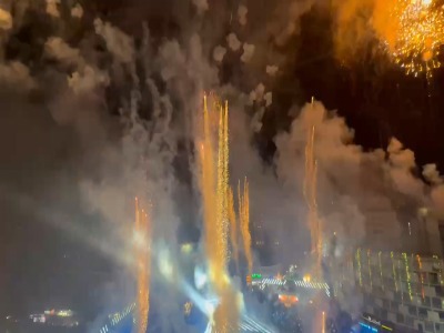 نورافشانی میدان ولیعصر (عج) تهران به مناسبت نیمه‌شعبان