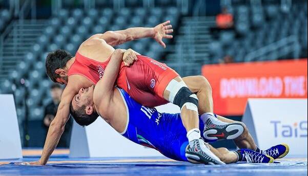 حسن یزدانی نایب قهرمان شد؛ یک طلا و ۲ برنز سهم آزادکاران