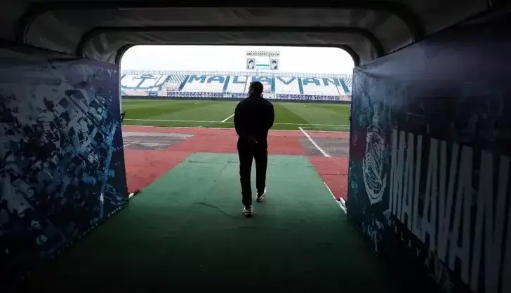 بازدید سرمربی پرسپولیس از سن سیروس