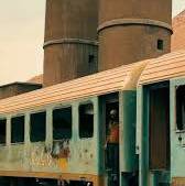 ایستگاه متروکه راه آهن در شهرستان گرمسار