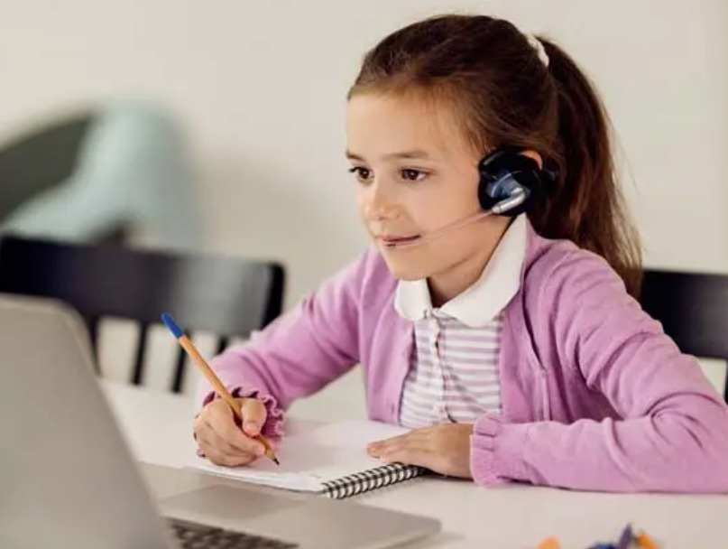 آموزش آنلاین بدون حواس‌ پرتی؛ چگونه تمرکز ایجاد کنیم؟