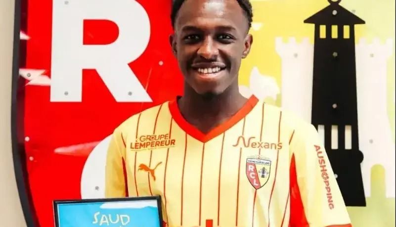 مدافع لژیونر عربستان مورد توجه اورتون!