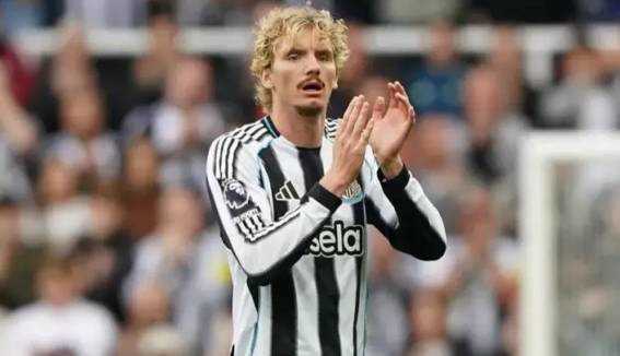 بی‌اعتمادی سرمربی نیوکاسل به وولتماده!