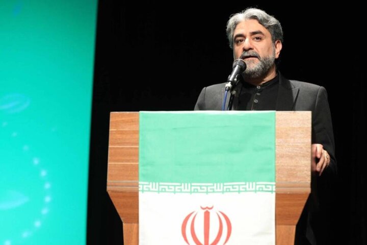 آریا جوان