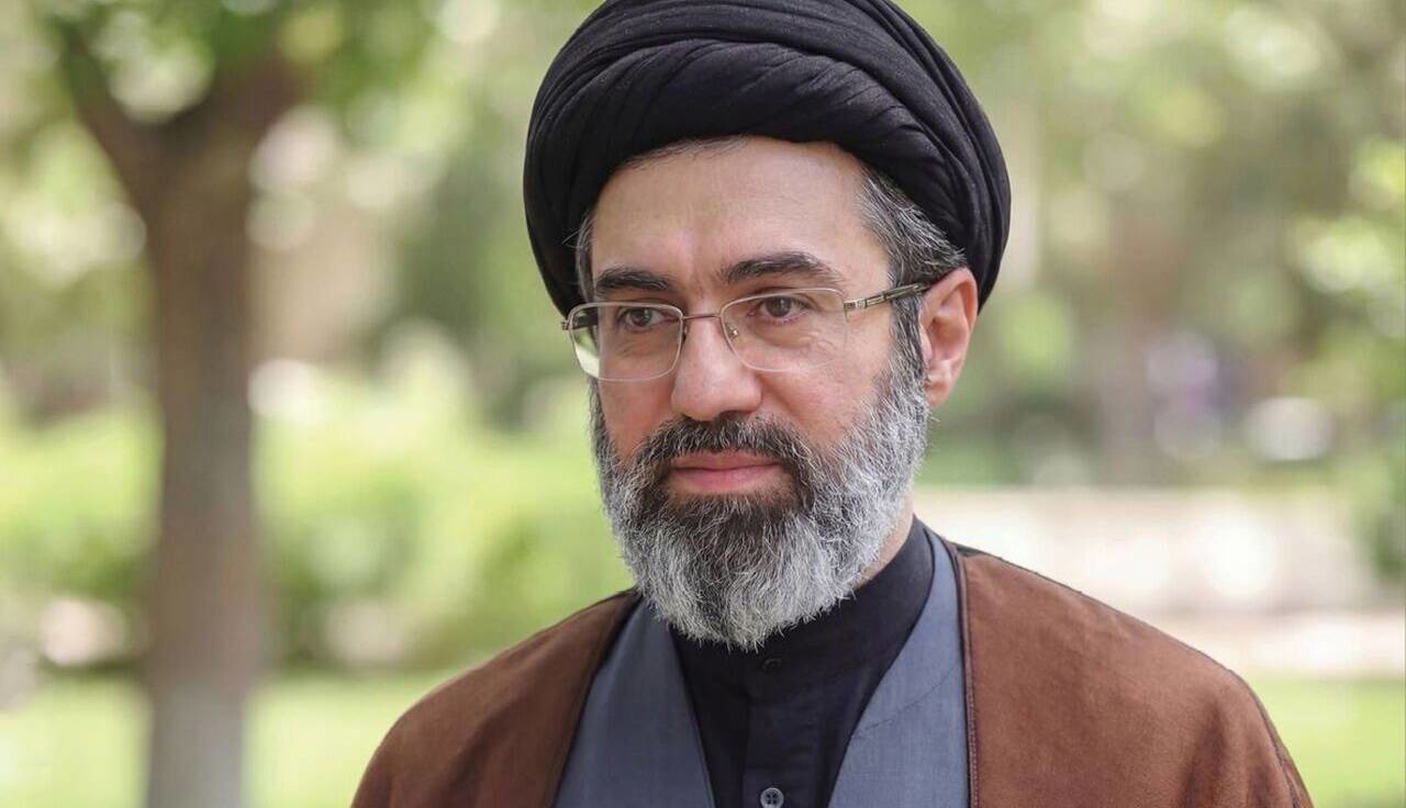 پیام رهبر انقلاب به مناسبت حج؛ سلاح «الله اکبر» بود که شیطان بزرگ و حیوان دست آموزش را به شکست کشاند