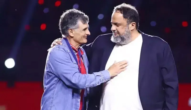 احتمال ابقای سرمربی طارمی بالا رفت