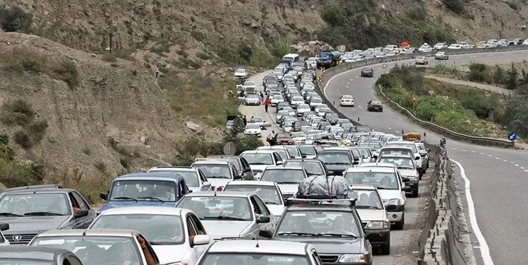 جاده چالوس و آزادراه تهران–شمال یکطرفه شد