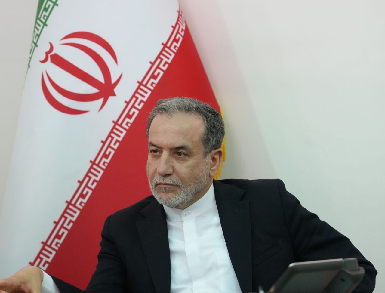 عراقچی: تماس بسیار سازنده‌ای با وزیر خارجه عمان درباره همبستگی در برابر هرگونه تهدید داشتیم