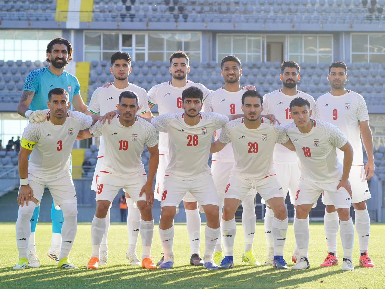 آریا جوان