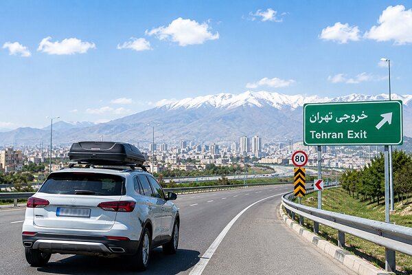 آریا جوان