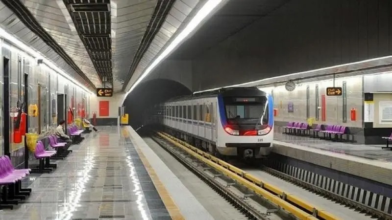 استفاده از مترو و اتوبوس همچنان رایگان است