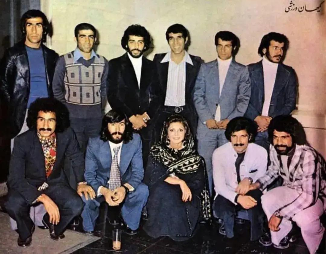 آریا جوان